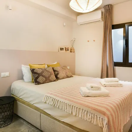 Choose From Mistral Or Appartement Málaga