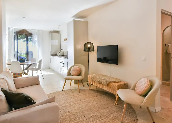 Choose From Mistral Or *