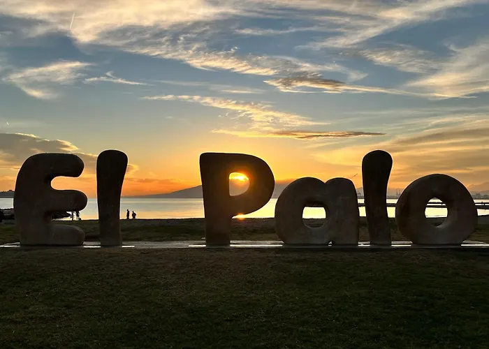 Choose From Mistral Or Málaga